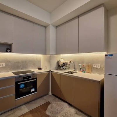 Alquiler de un elegante piso de 2 habitaciones, 53 m², en el complejo residencial BW Scala, Belgrado, Serbia